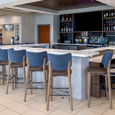 Hilton Garden Inn Oklahoma City Airport Exteriör bild