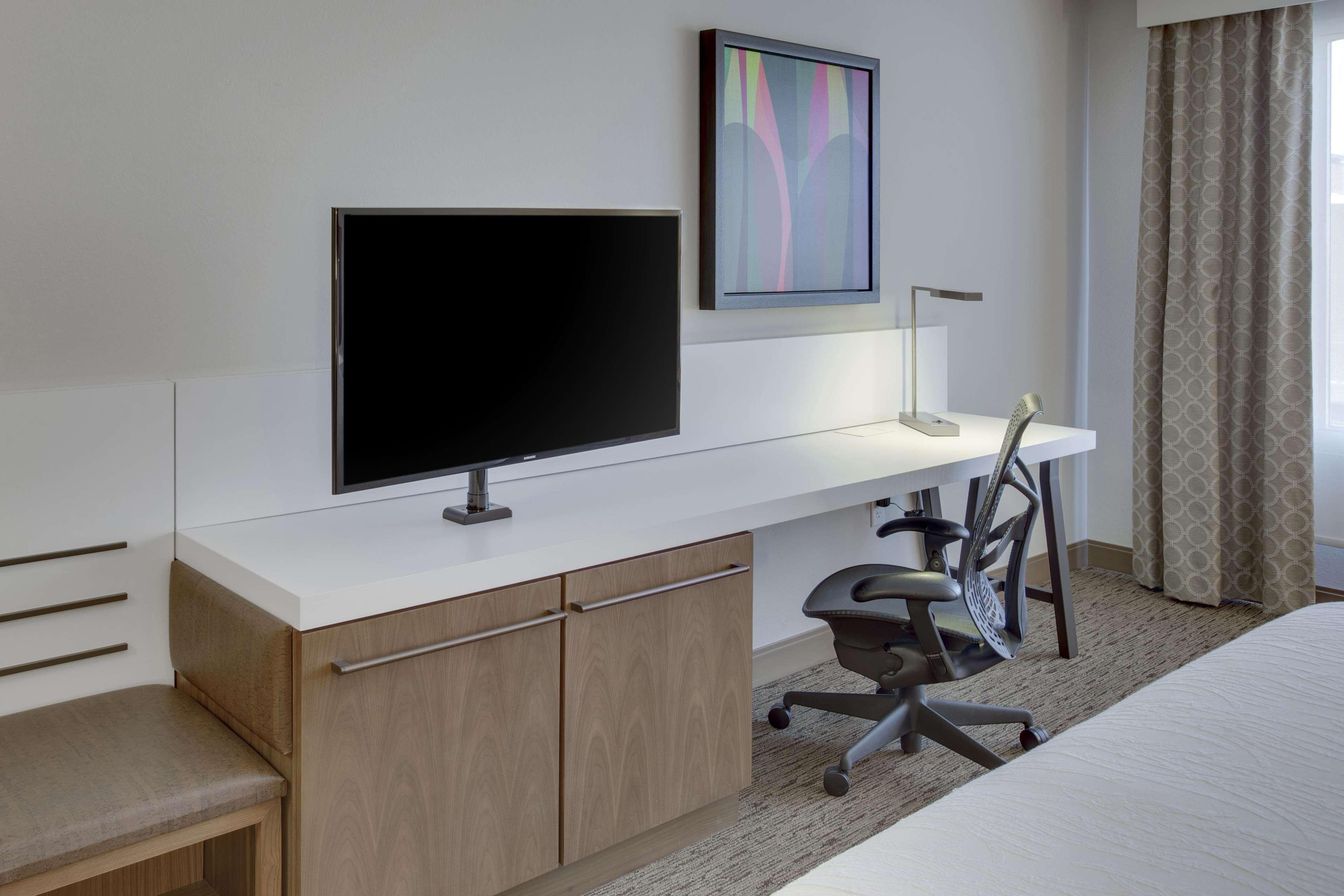 Hilton Garden Inn Oklahoma City Airport Exteriör bild