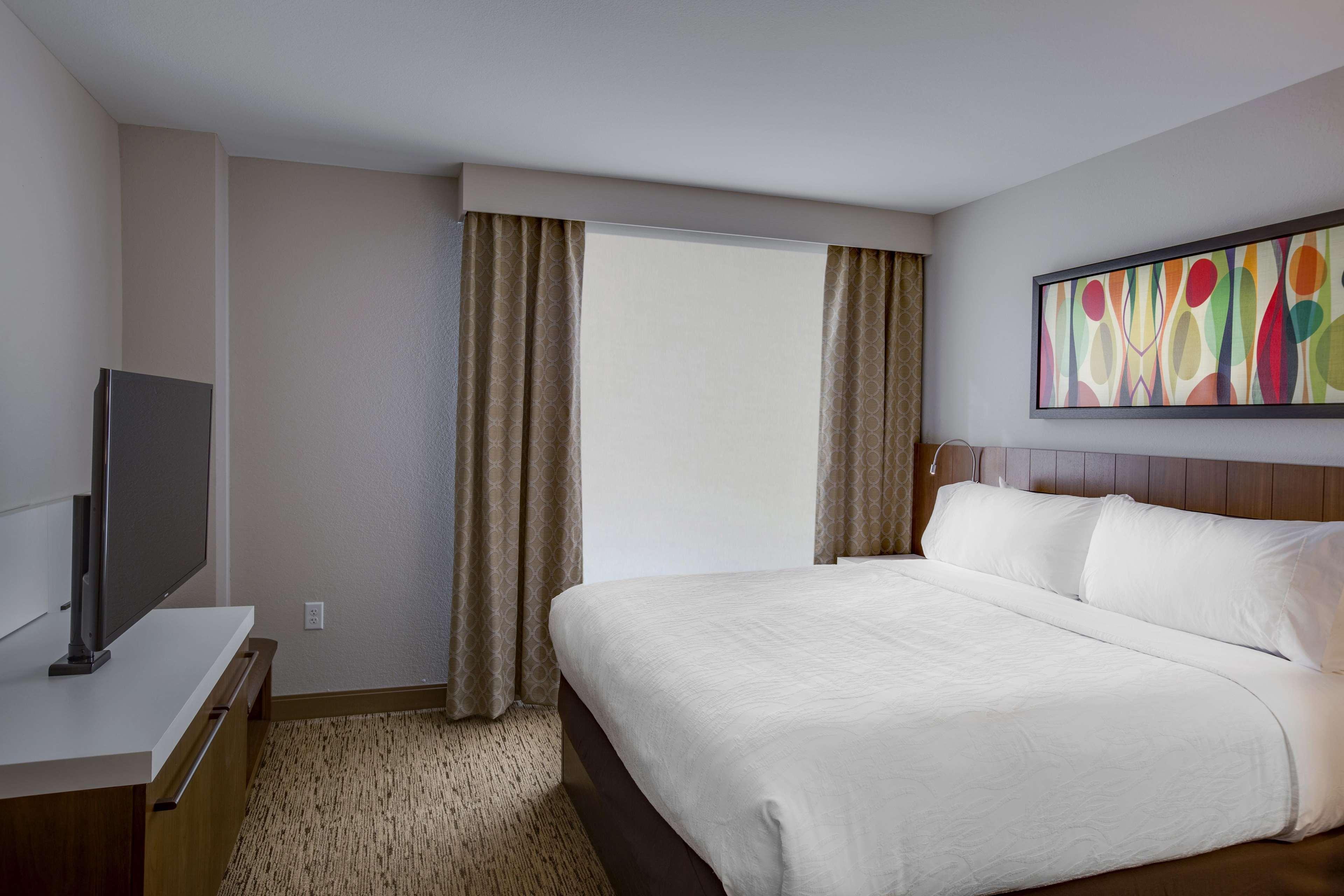 Hilton Garden Inn Oklahoma City Airport Exteriör bild