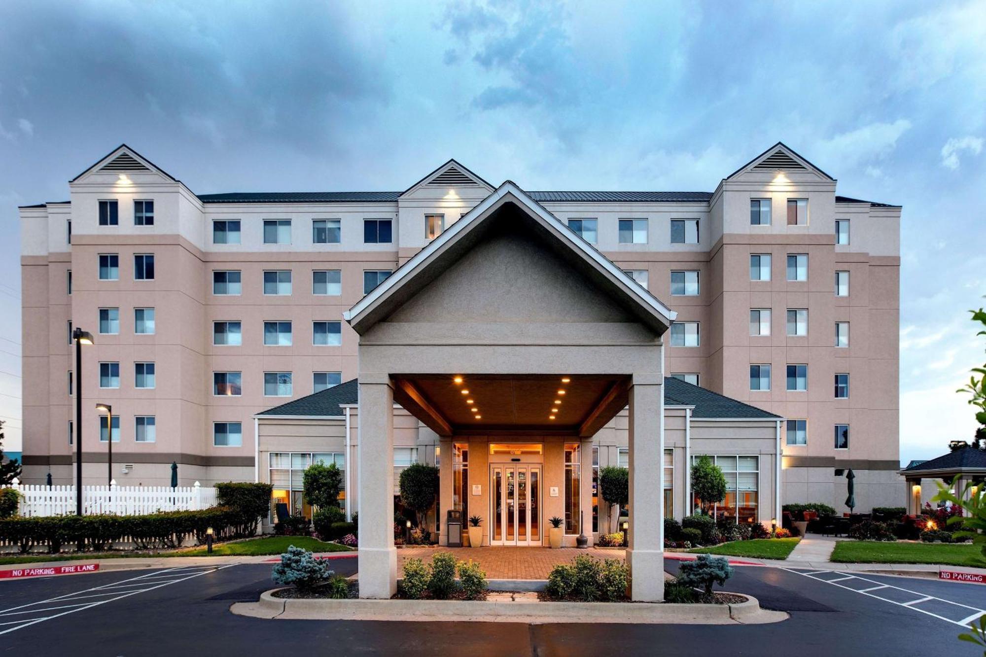 Hilton Garden Inn Oklahoma City Airport Exteriör bild