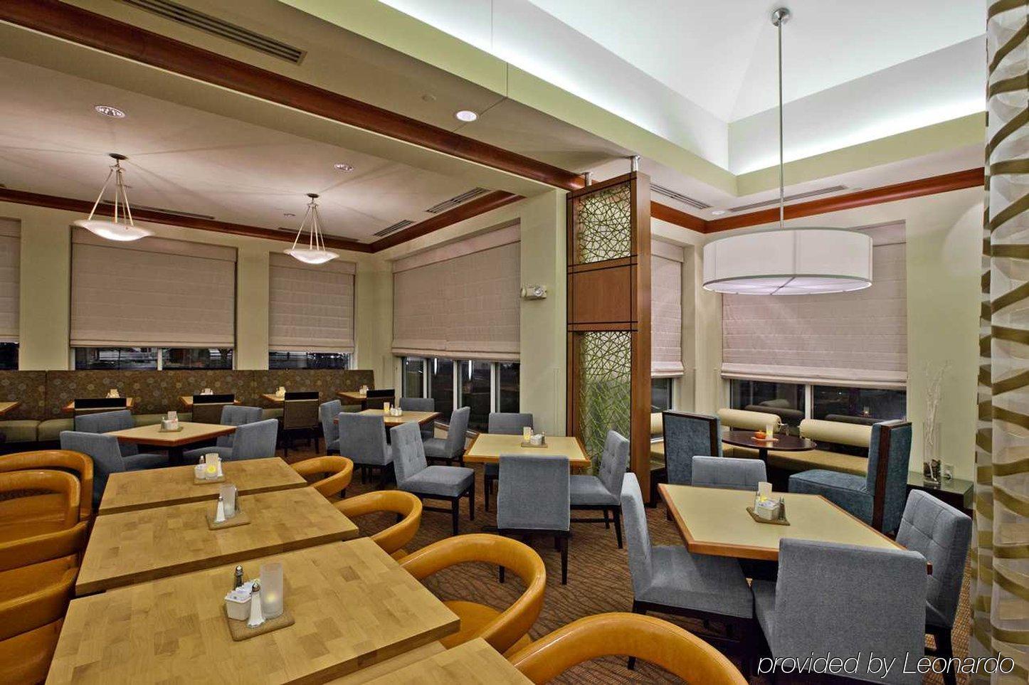 Hilton Garden Inn Oklahoma City Airport Exteriör bild
