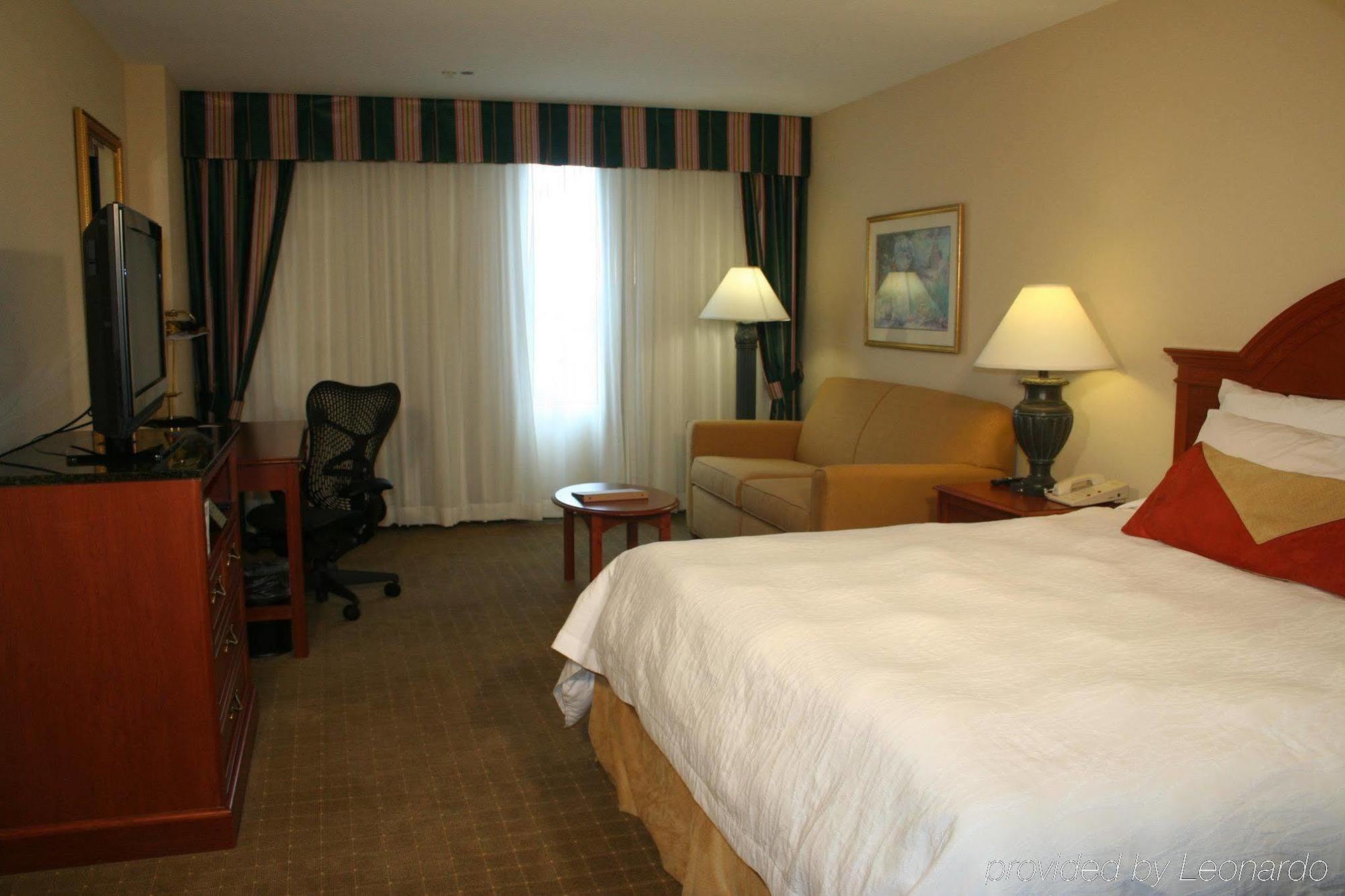 Hilton Garden Inn Oklahoma City Airport Rum bild